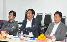 洛陽市委副書記、市長李柳身先生一行蒞臨洛陽市青峰網絡科技有限公司