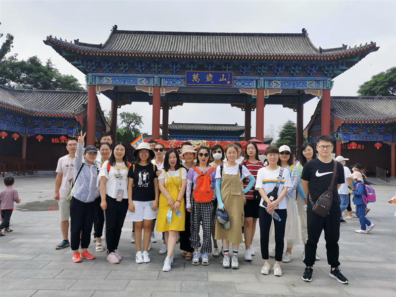 夏風(fēng)荷韻——青峰網(wǎng)絡(luò)生日會(huì)party！